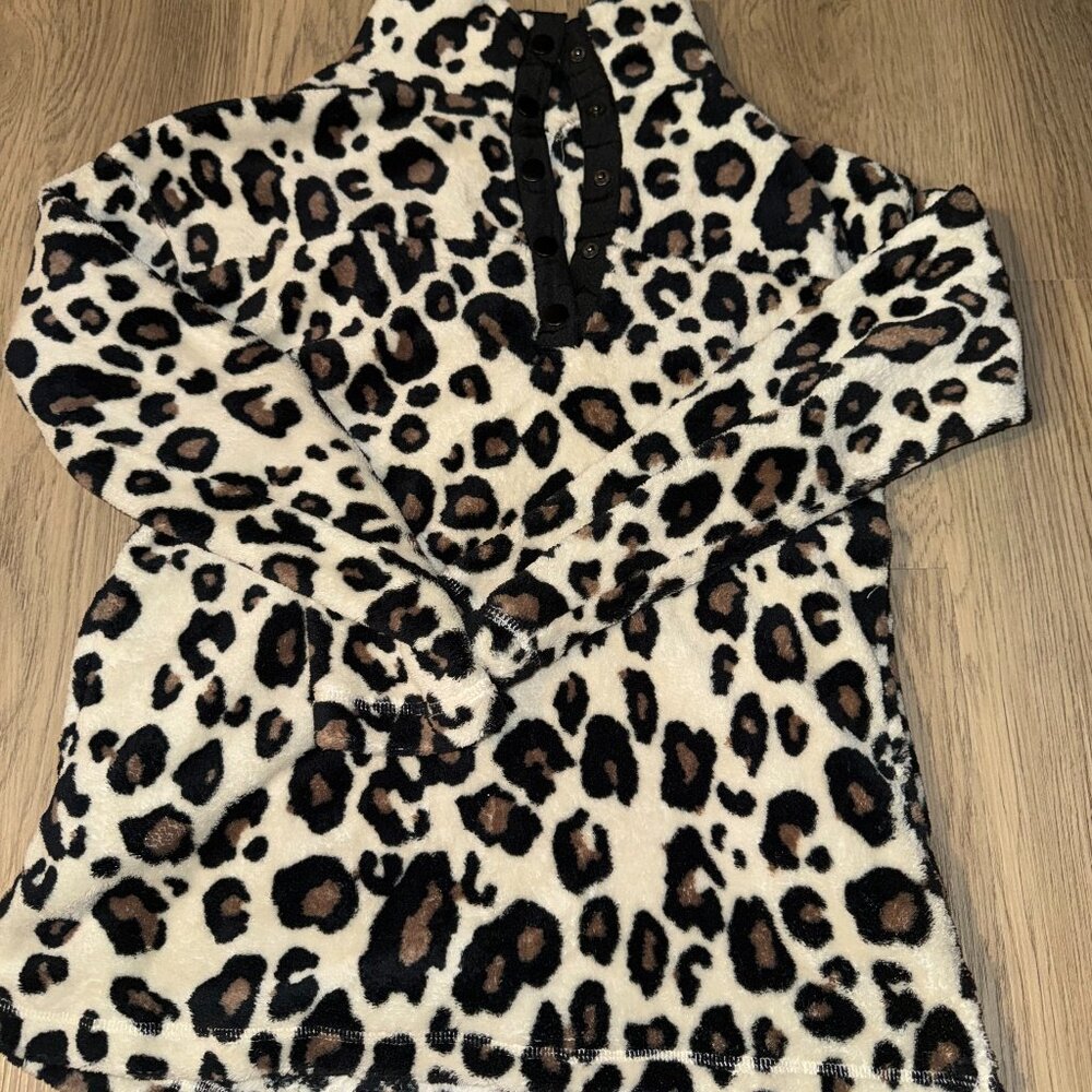 Cozy Cheetah print soft sherpa
